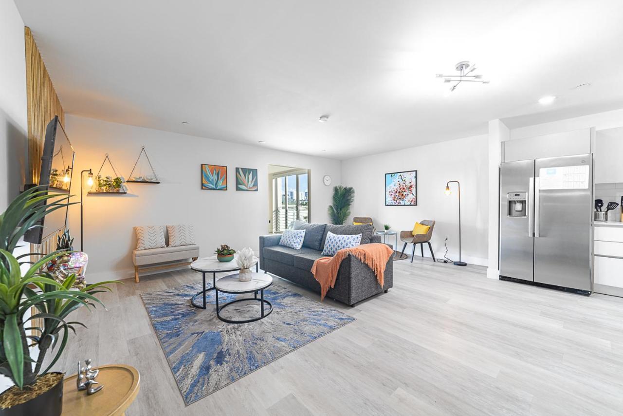Lofts Of Aventura Apartment Маями Екстериор снимка